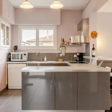 Amistad - Centre - Parking - Jardin - Lave Linge Et Vaisselle Villa